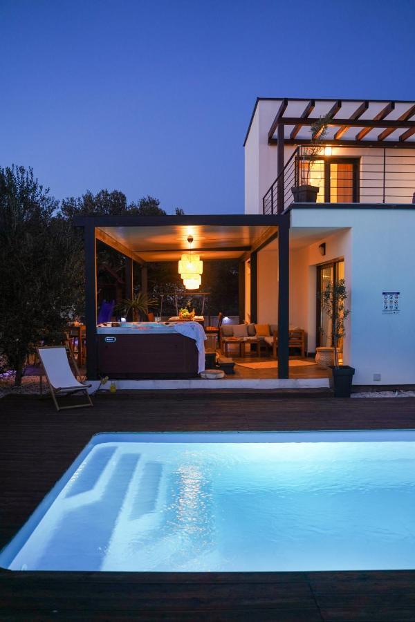 Villa Suncica With Heated Pool, Jacuzzi And Bikes Near Zadar Sukosan Ngoại thất bức ảnh