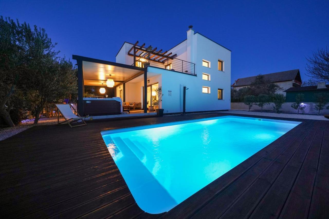 Villa Suncica With Heated Pool, Jacuzzi And Bikes Near Zadar Sukosan Ngoại thất bức ảnh