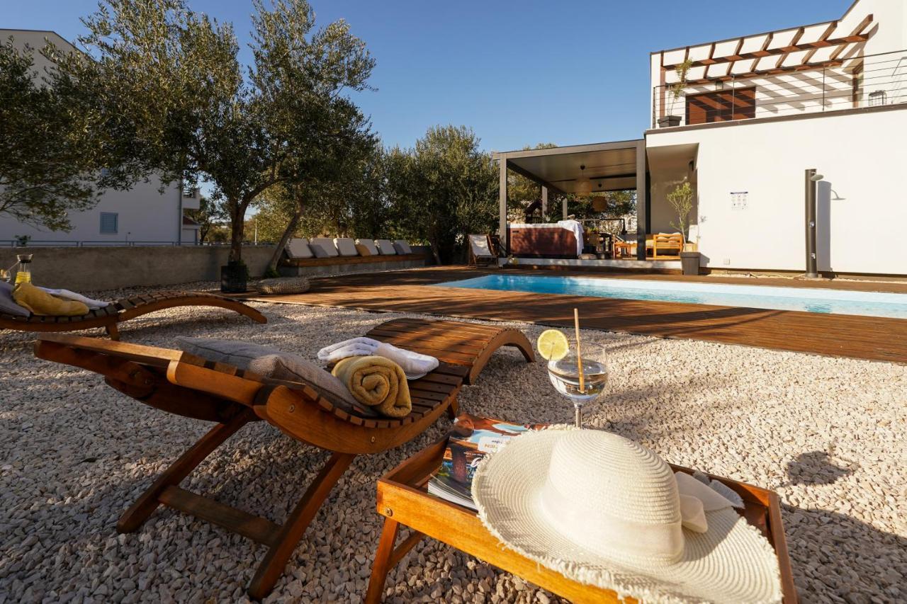 Villa Suncica With Heated Pool, Jacuzzi And Bikes Near Zadar Sukosan Ngoại thất bức ảnh