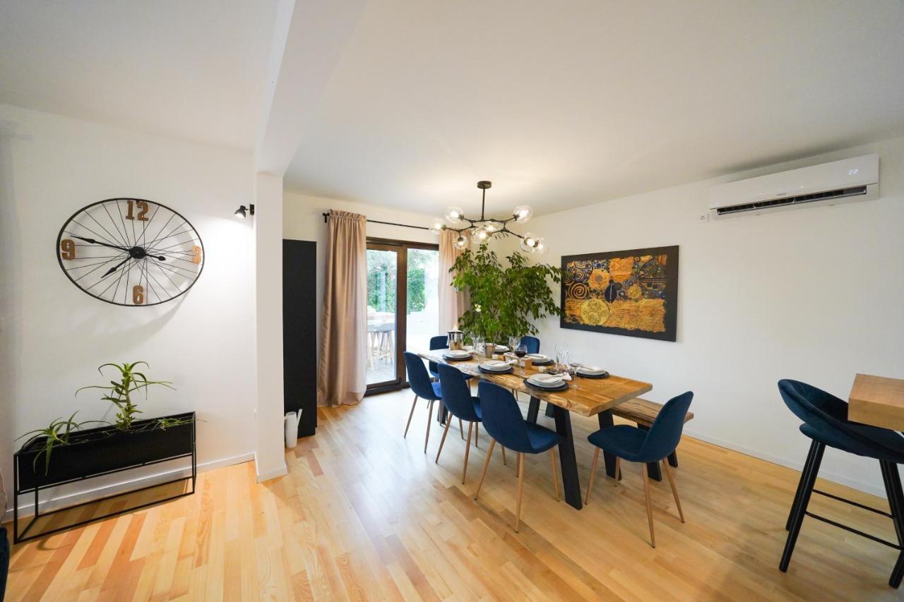 Villa Suncica With Heated Pool, Jacuzzi And Bikes Near Zadar Sukosan Ngoại thất bức ảnh